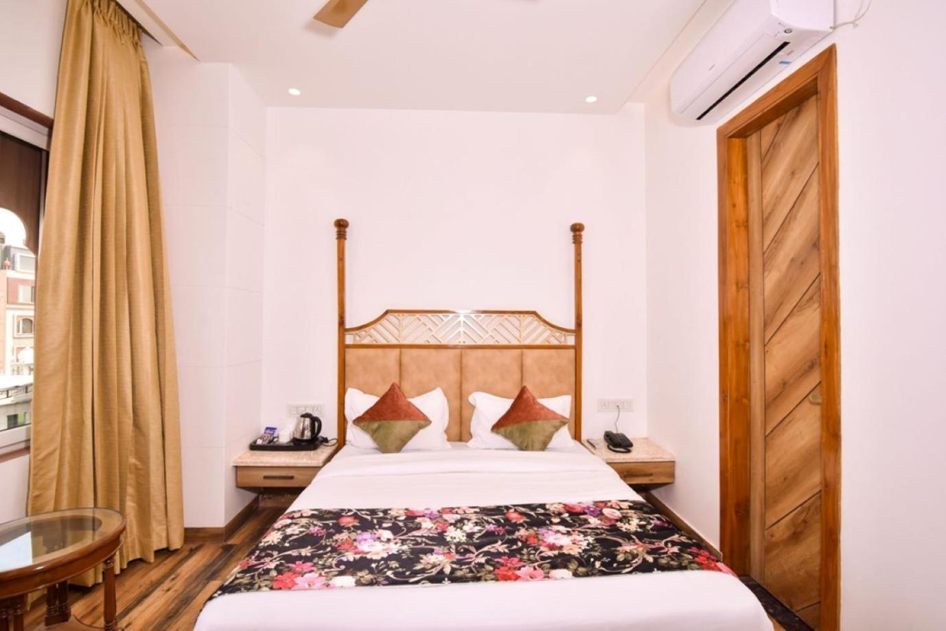 Hotel Rv Golden Αμριτσάρ Εξωτερικό φωτογραφία