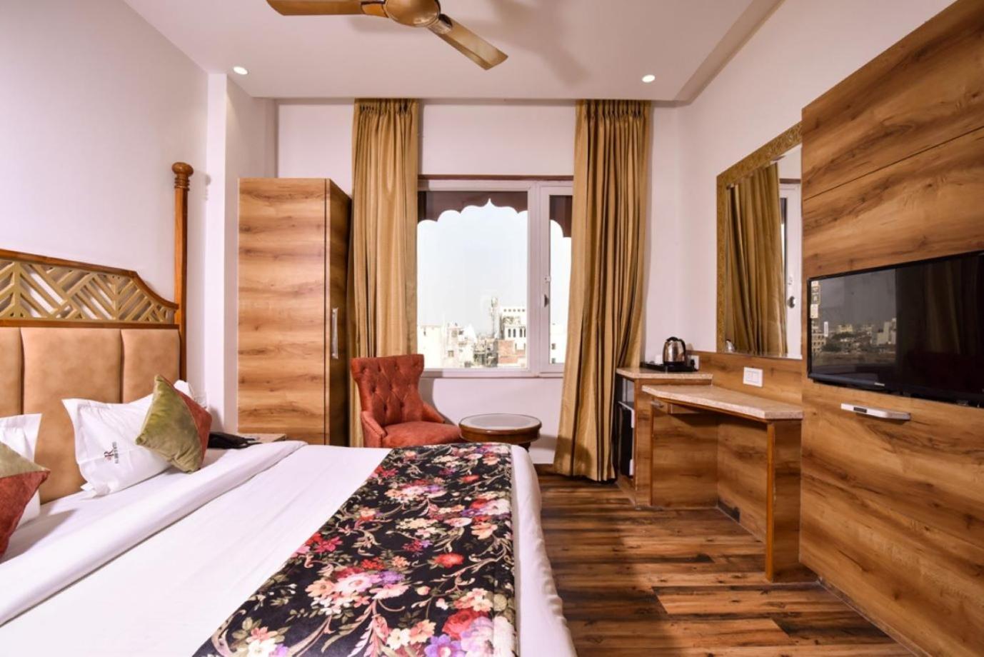 Hotel Rv Golden Αμριτσάρ Εξωτερικό φωτογραφία